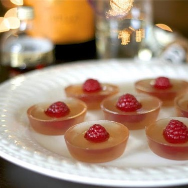 Framboise Champagne Jello Shots Recipe | SideChef