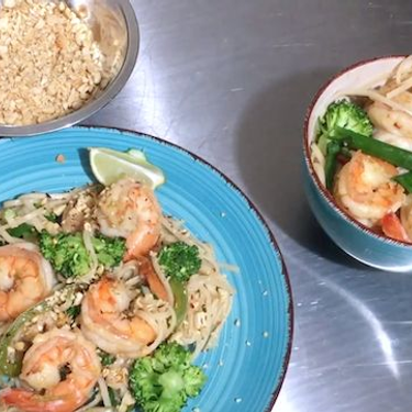 Tovia's Shrimp Pad Thai Recipe | SideChef