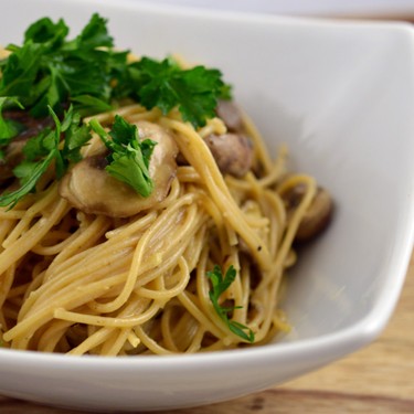 30 Minute Creamy Mushroom Carbonara Recipe | SideChef