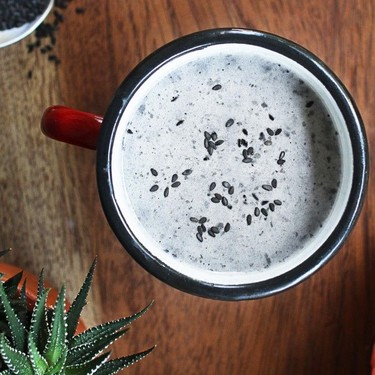 Creamy Black Sesame Latte Recipe | SideChef