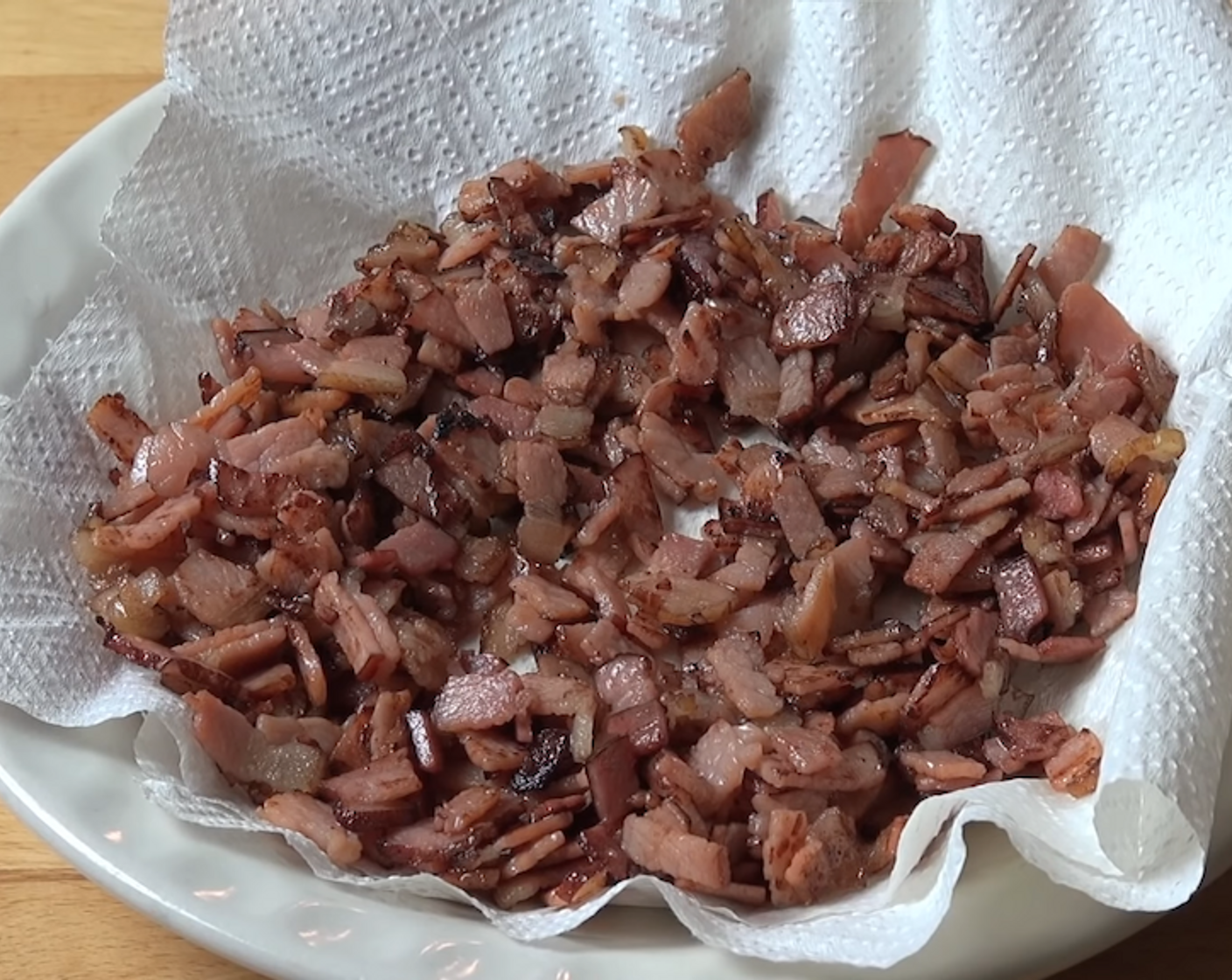 step 2 Into a fried pan over medium heat, fry the Thick-Cut Bacon (10.5 oz) until it is nice and crispy.