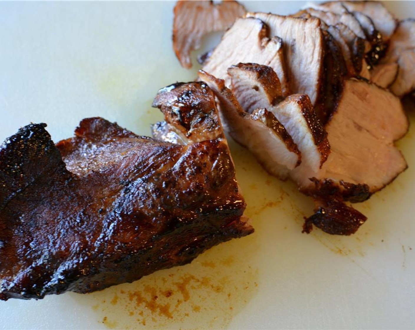 step 8 Once the meat has rested, slice the pork into thin slices.