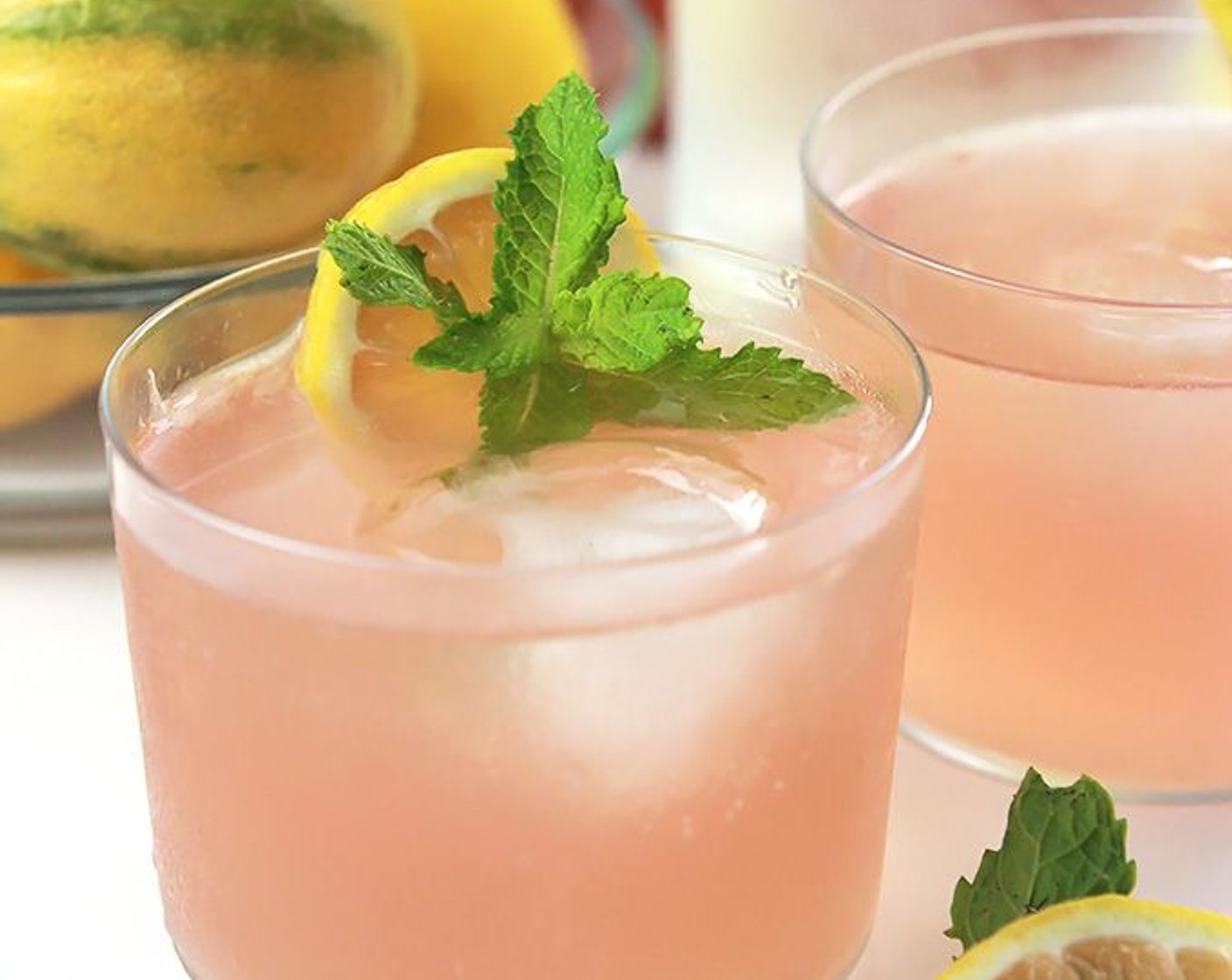 Pink Moscato Limoncello Spritzer