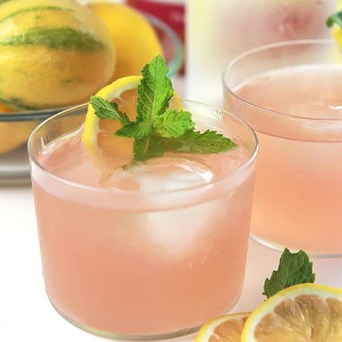 Pink Moscato Limoncello Spritzer Recipe | SideChef