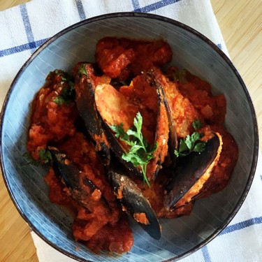 Stuffed Mussels in Tomato Sauce Recipe | SideChef