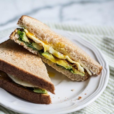 Avocado Egg Spinach Breakfast Sandwich Recipe | SideChef