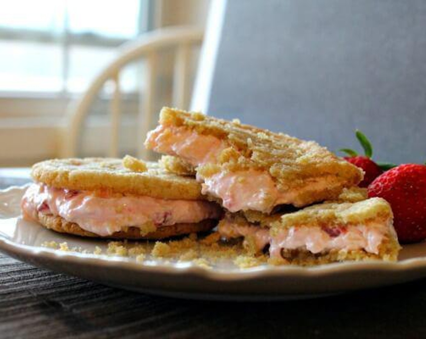 Strawberries & Cream Sugar Cookie Sandwiches