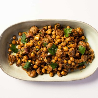 Sherry-Glazed Chorizo, Chickpea & Red Onion Salad Recipe | SideChef
