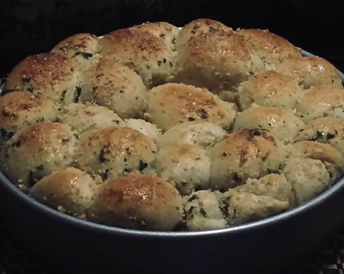 Easy Pull-Apart Garlic Bread