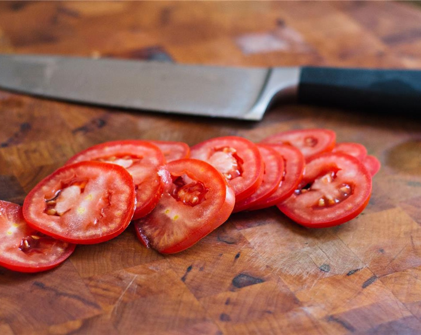 step 2 Slice the Plum Tomatoes (3).