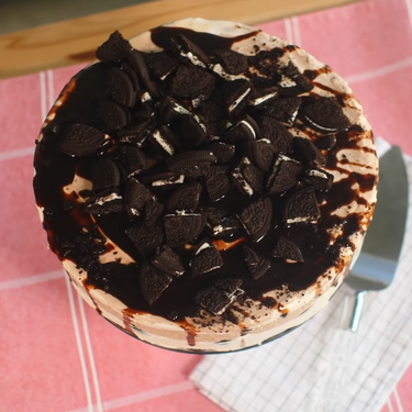 Vegan No-Bake Peanut Butter Oreo Cake Recipe | SideChef