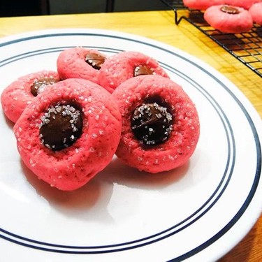 Vanilla Bean Chocolate Button Sugar Cookies Recipe | SideChef