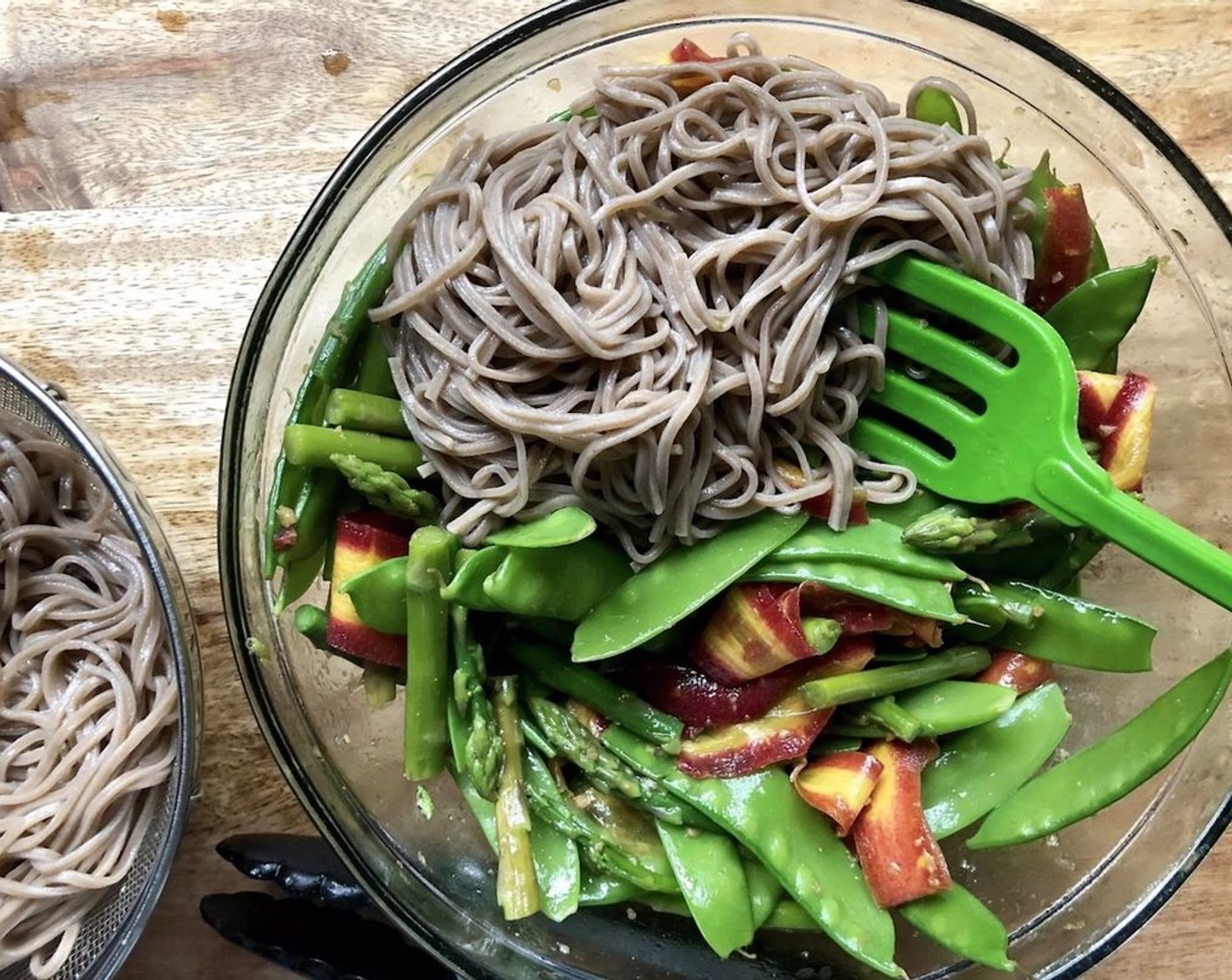 step 5 Add the Soba Noodles (8 oz) to the boiling water and cook until al dente, 5 to 6 minutes. Drain and rinse immediately with cold water. Add to the bowl with the vegetable mixture. Toss well.