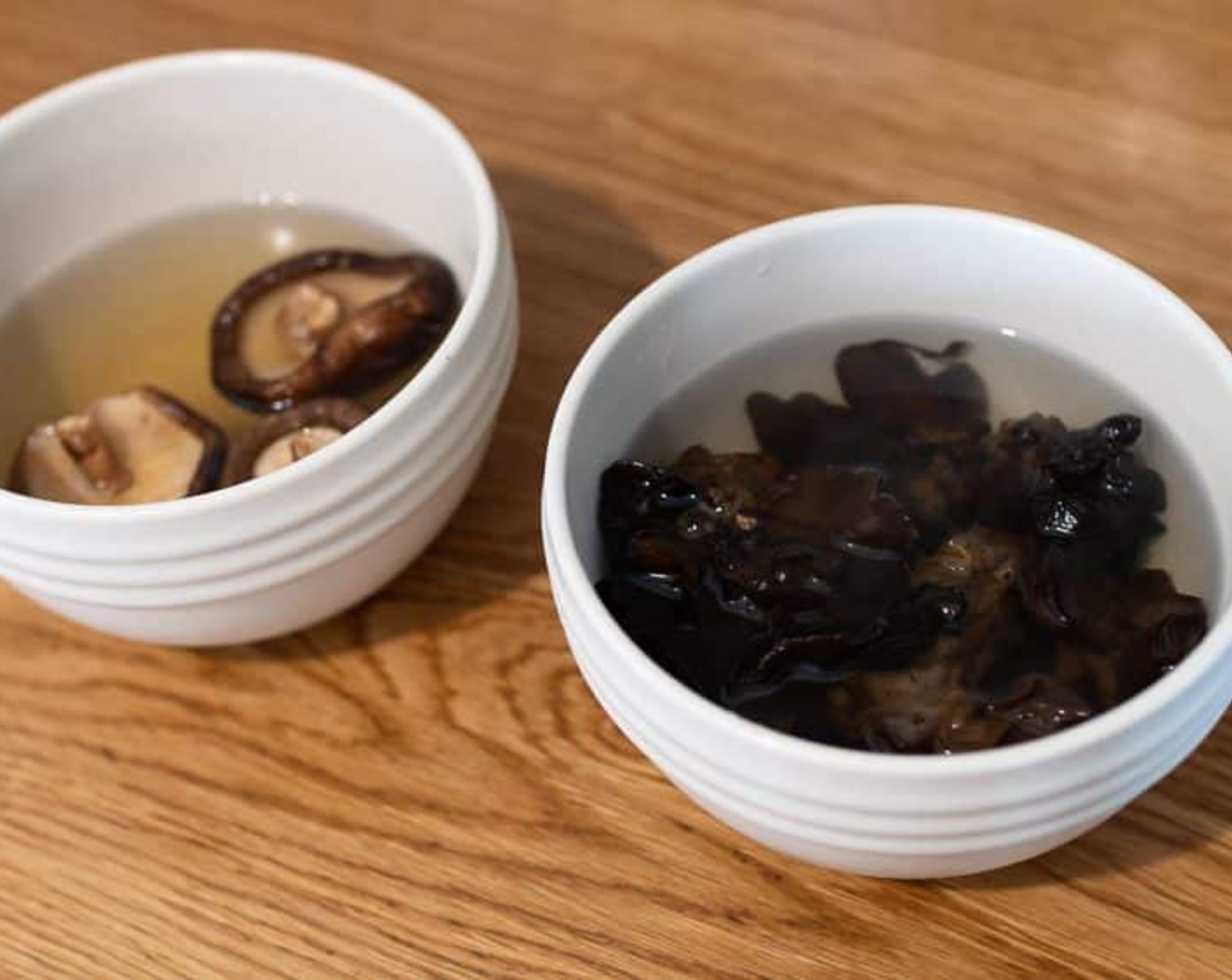 step 1 Soak the Wood Ear Mushrooms (4) and Dried Shiitake Mushrooms (3 pieces) in water overnight.