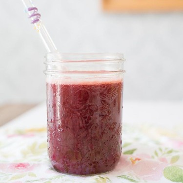 Strawberry Beet Detox Juice Recipe | SideChef