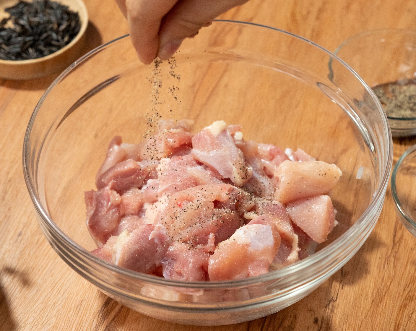 step 1 Season the Boneless, Skinless Chicken Thigh (1 lb) with Salt (1/2 tsp) and Ground Black Pepper (1/2 tsp).