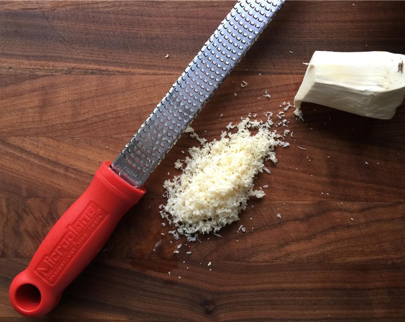 step 21 As the buns bake, make the sauce. Peel and grate the horseradish (1 inch).