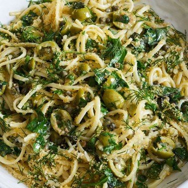 Linguine with Green Olives and Capers Recipe | SideChef