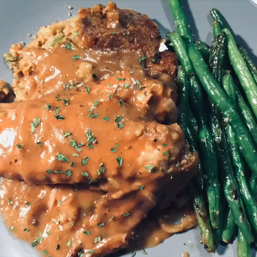 Air Fryer Smothered Turkey Wings Recipe | SideChef