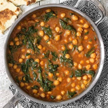 Curried Chickpeas With Spinach Recipe | SideChef