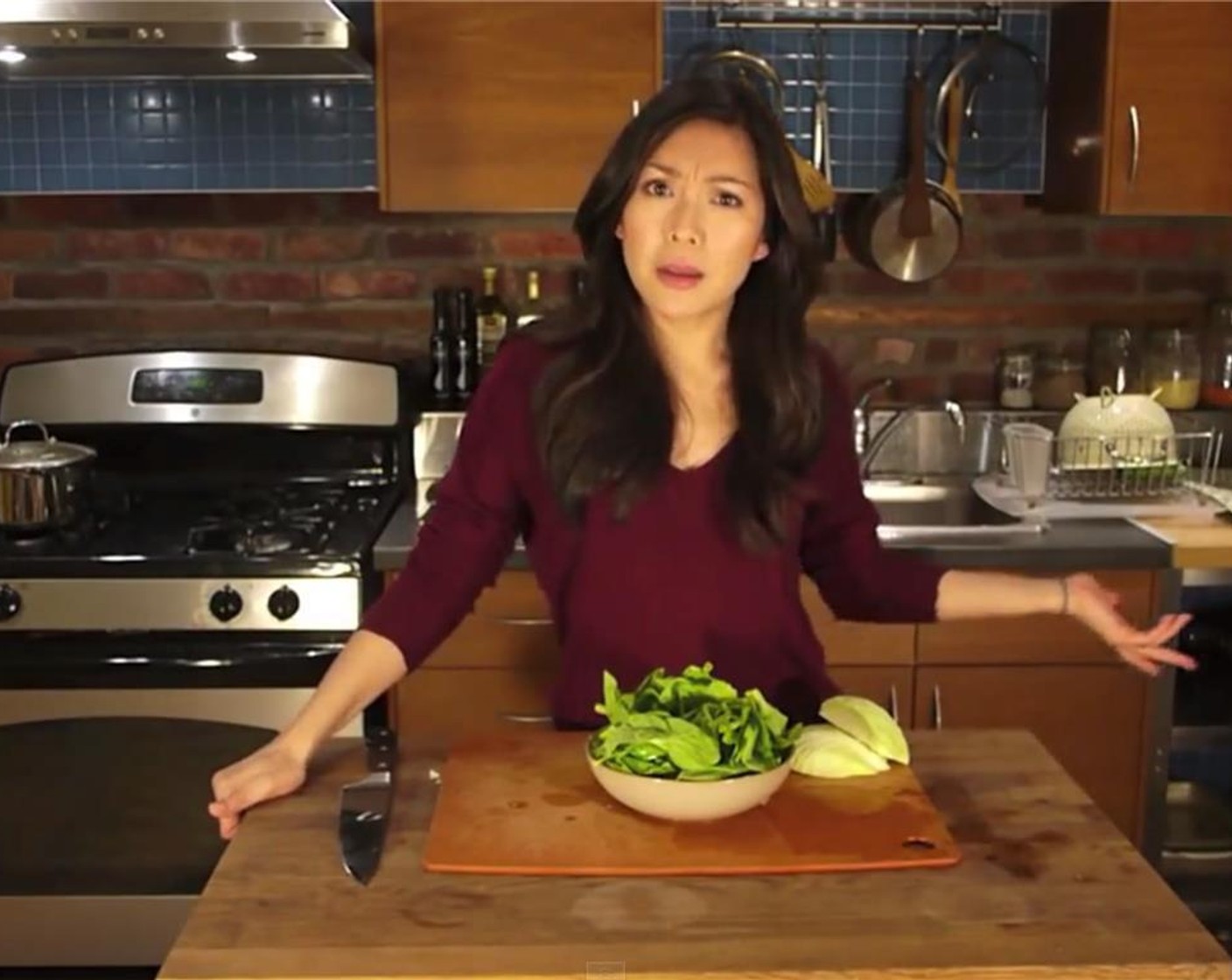 step 1 Cut Green Cabbage (1/4) into thin strips.