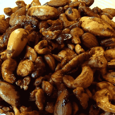 Sriracha Spiced Nuts Recipe | SideChef