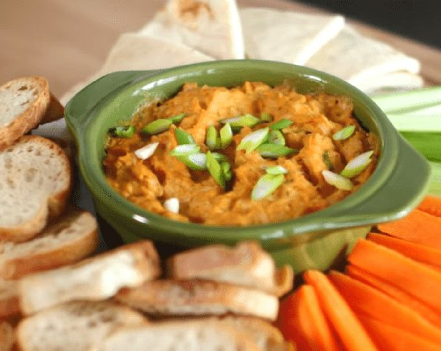 Vegan Cheesy Buffalo Chicken Dip