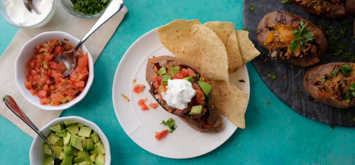 Southwestern Stuffed Baked Sweet Potatoes Recipe | SideChef