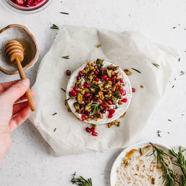 Baked Brie with Pistachios and Pomegranate Arils Recipe | SideChef