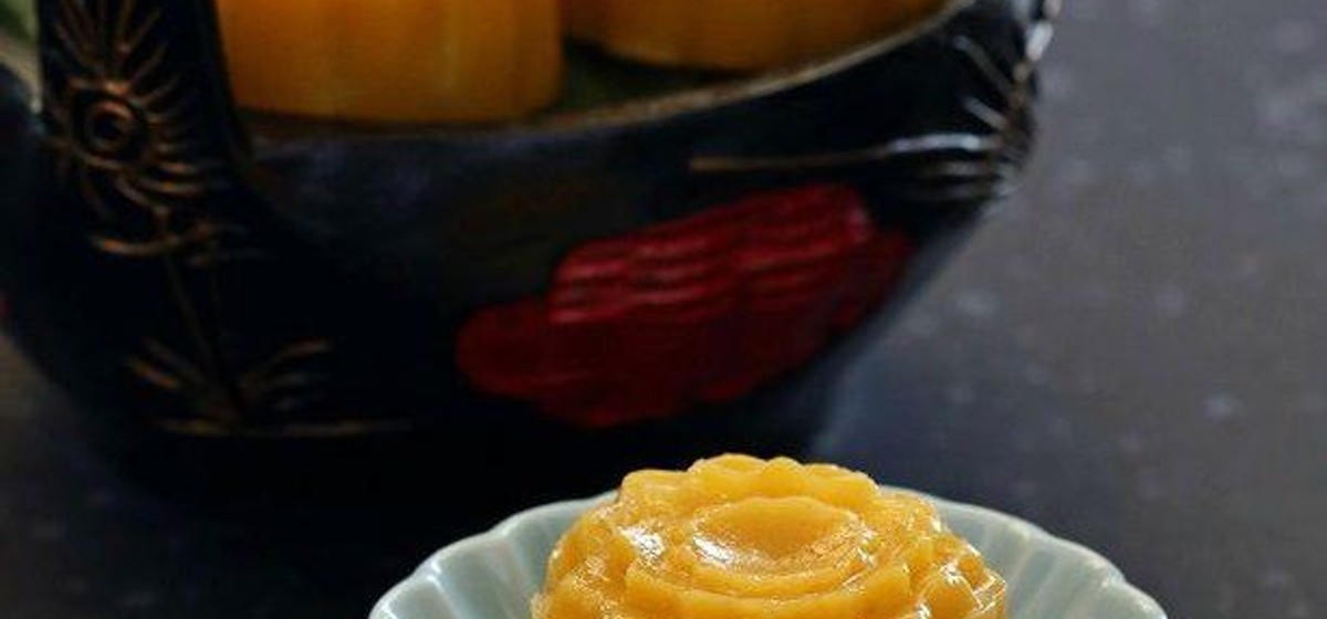 Pumpkin Ang Ku Kueh Mooncakes Recipe | SideChef