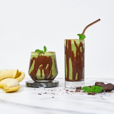 Healthy Mint Chocolate Chip Smoothie Recipe | SideChef
