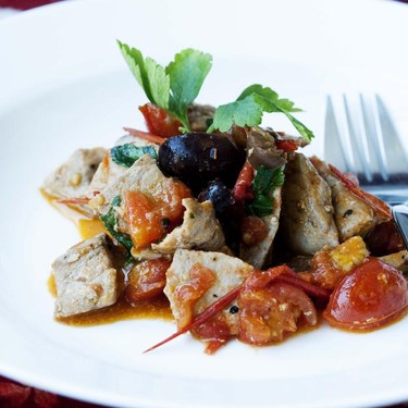 Fresh Tuna Fillet with Mediterranean Sauce Recipe | SideChef