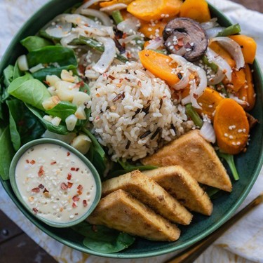 One-Pan Tofu Veggie Bowl with Cashew Garlic Sauce Recipe | SideChef