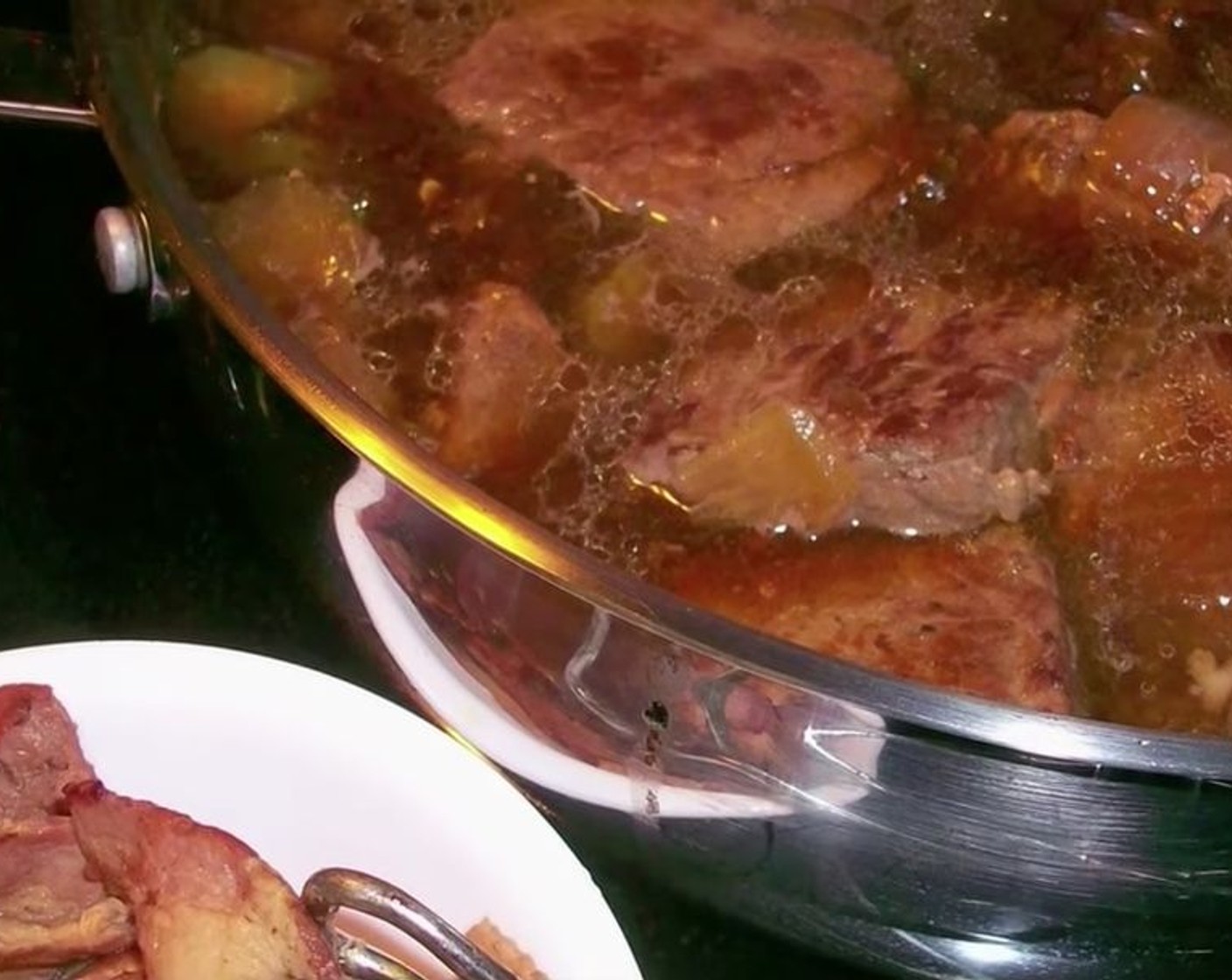 step 5 Simmer for 1-2 hours, depending on how tender the cut of beef is. Remove bacon. It will be soft and unpleasant to eat. Remove the meat and set it to the side while you thicken the gravy.