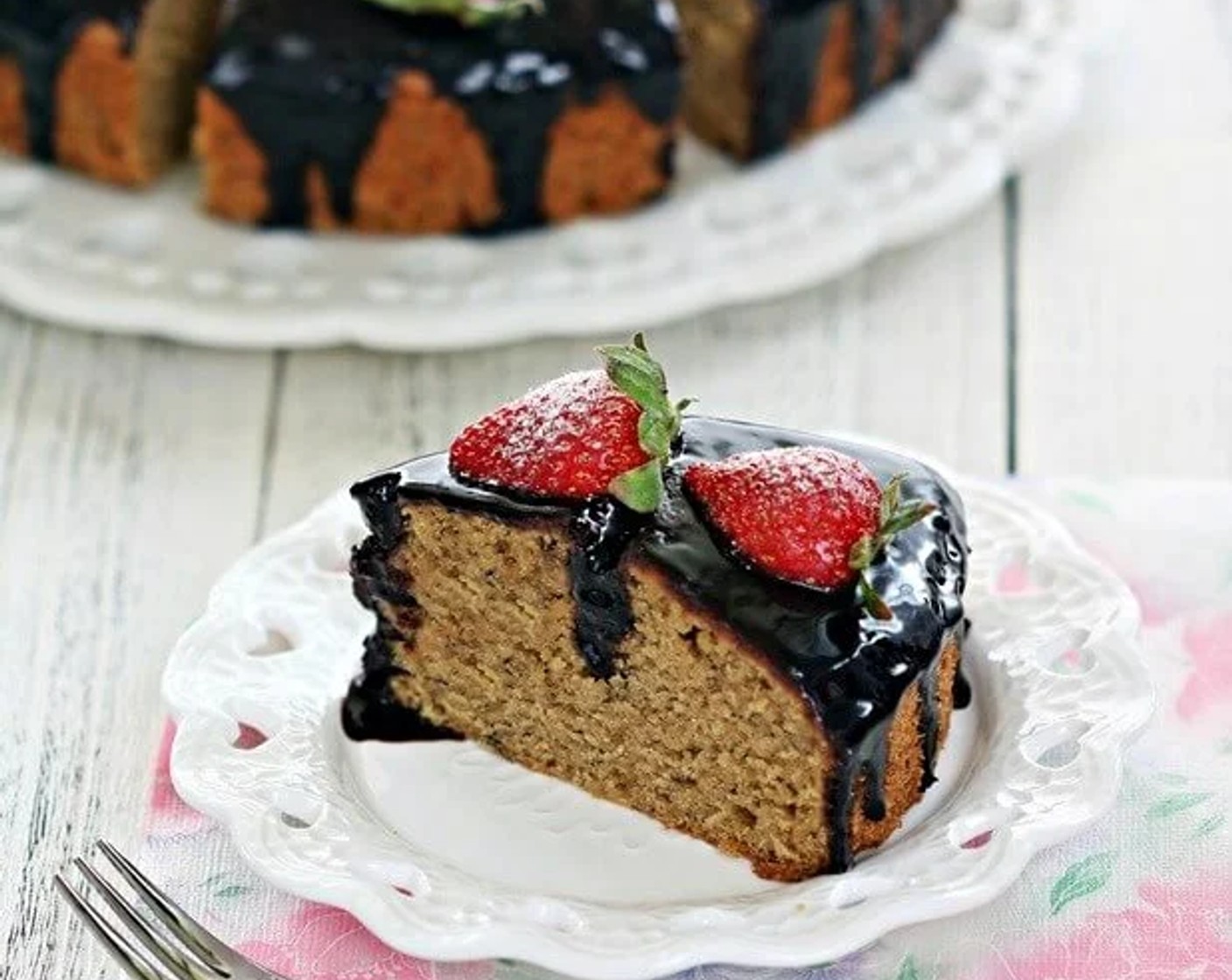 Banana Cake With Chocolate Icing