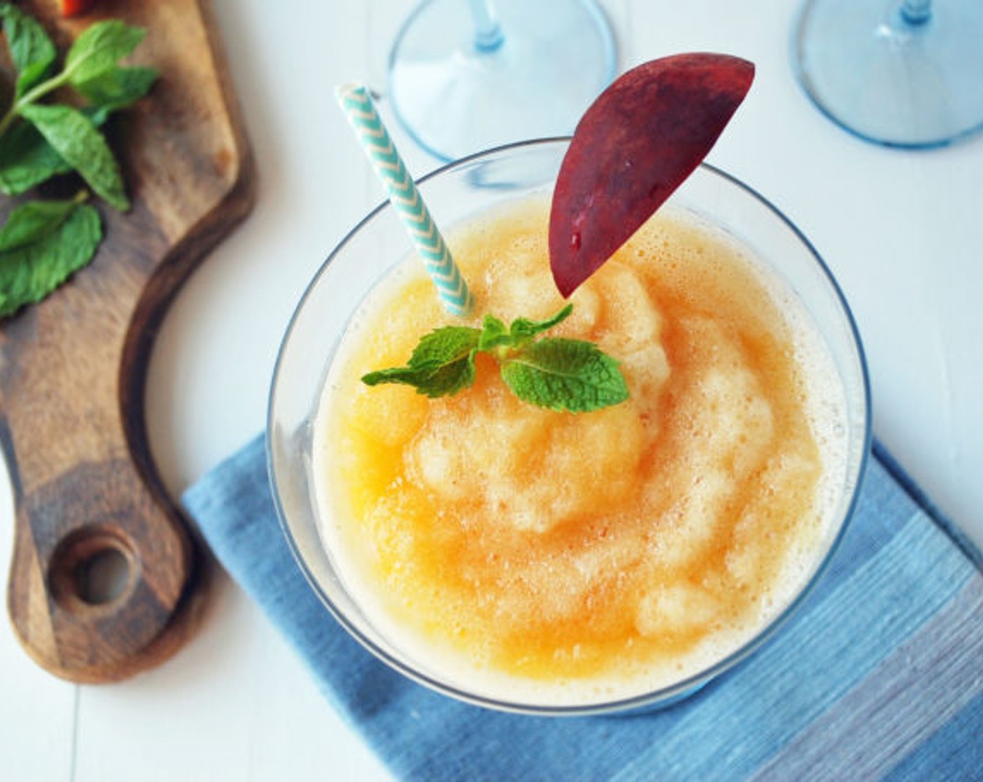 Frozen Summer Peach Frosé