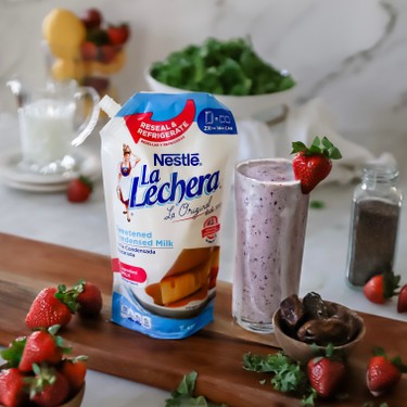 Kale & Berry Smoothie with La Lechera Recipe | SideChef