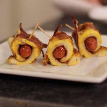 Pigs in a Grilled Cheese Blanket Recipe | SideChef