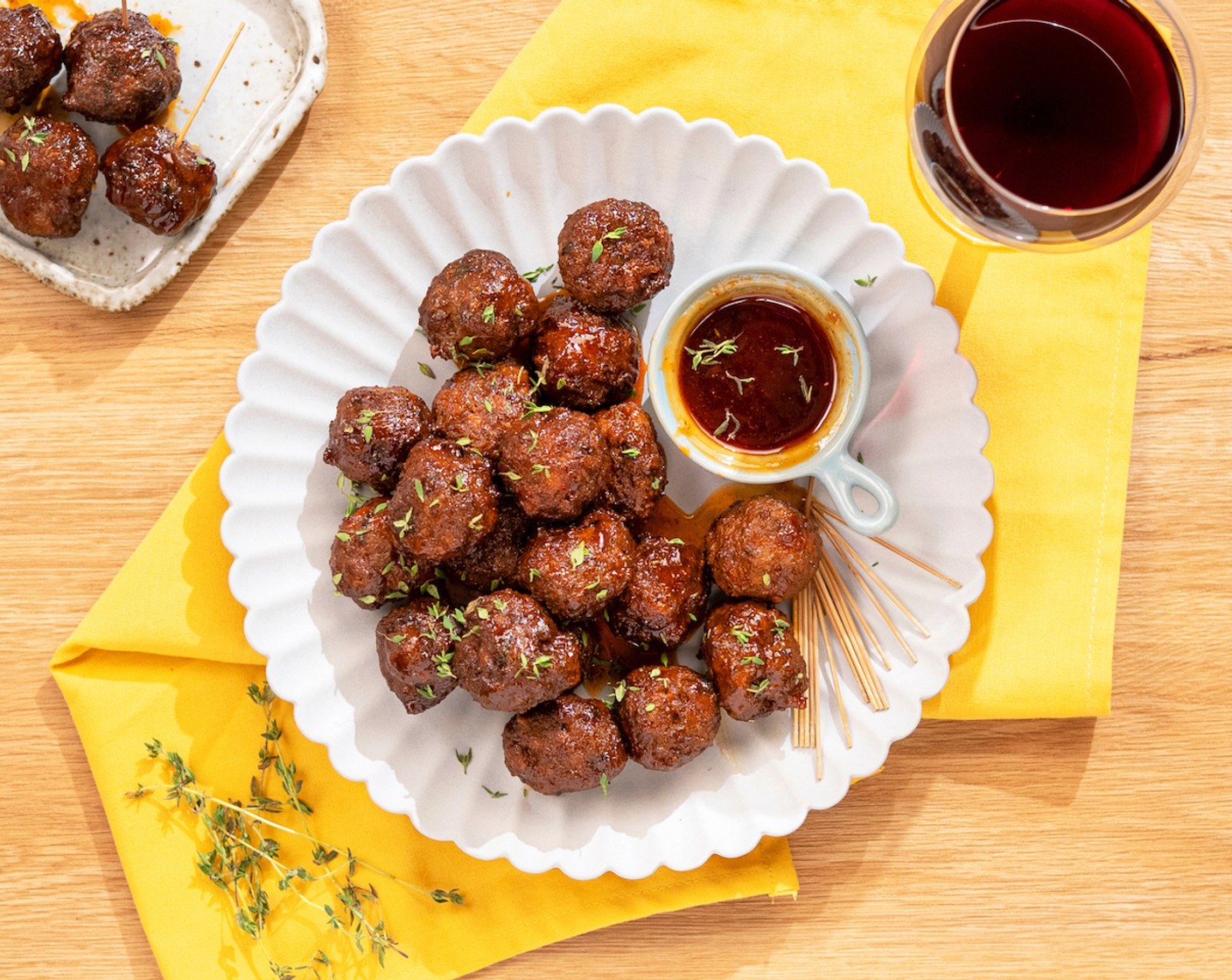 Sweet and Spicy Cocktail Meatballs