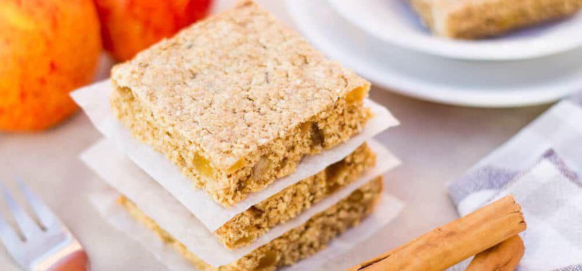 Apple & Cinnamon Oat Bars Recipe | SideChef