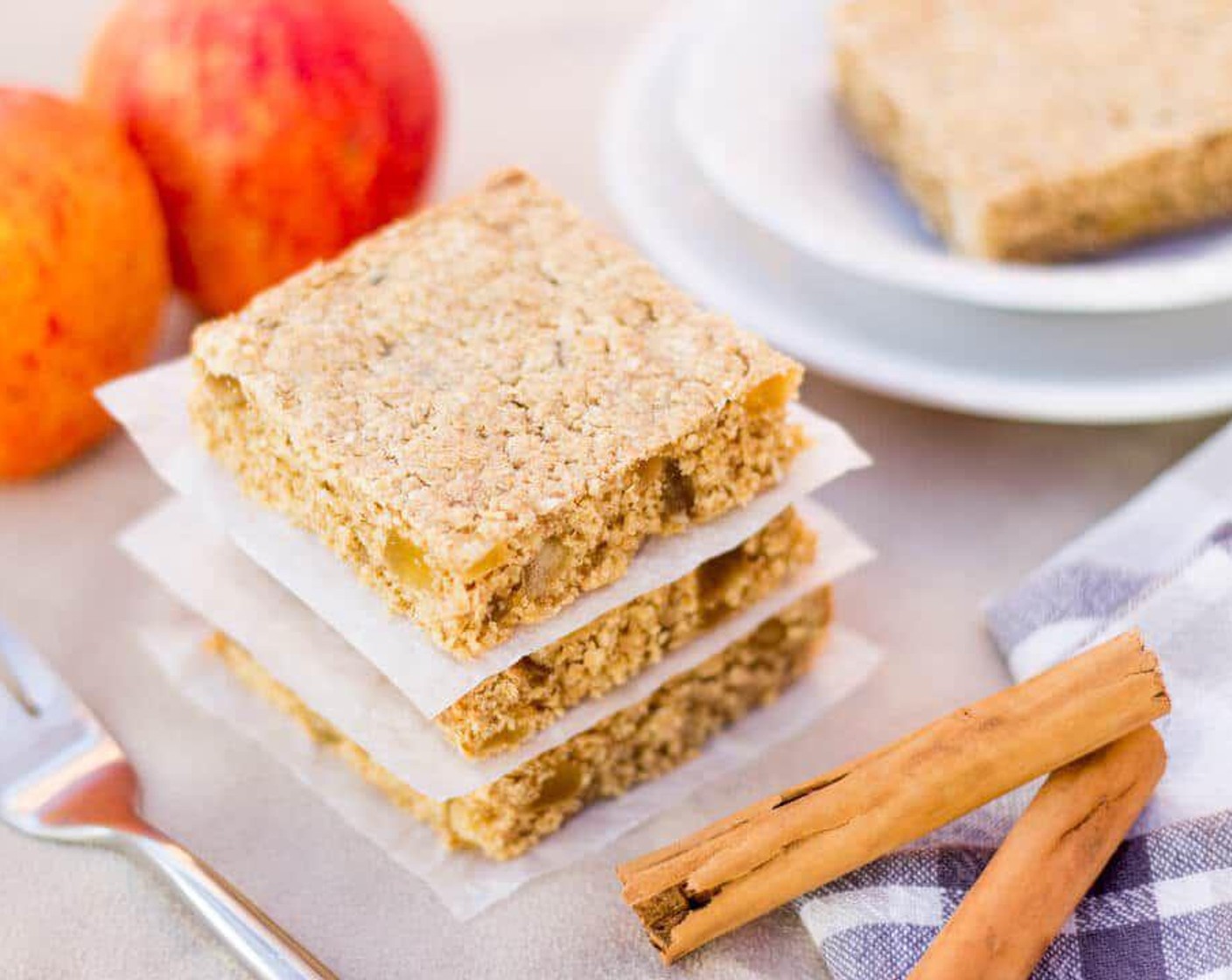 Apple & Cinnamon Oat Bars