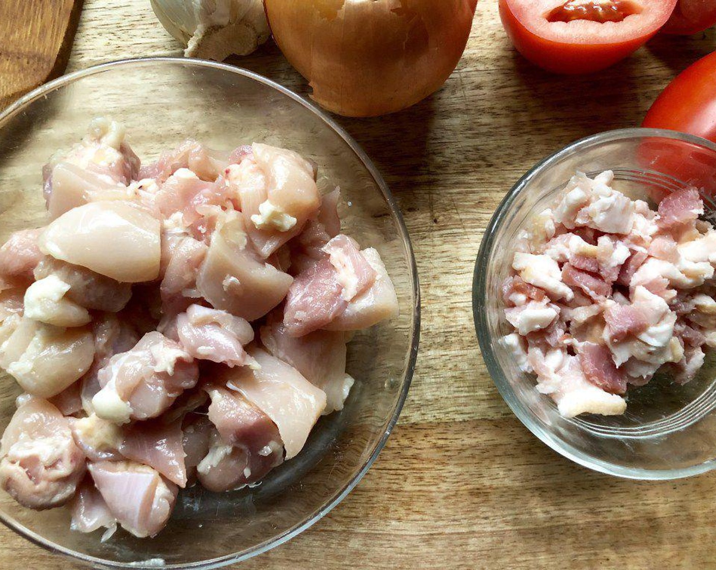 step 1 Cook Smoked Bacon (2 slices) in a large saucepan or Dutch oven over medium heat for 5 minutes or until crisp. Remove bacon from pan, reserving drippings in pan. Set bacon aside.