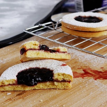 Linzer Cookies with Cherry Jam and Chocolate Recipe | SideChef