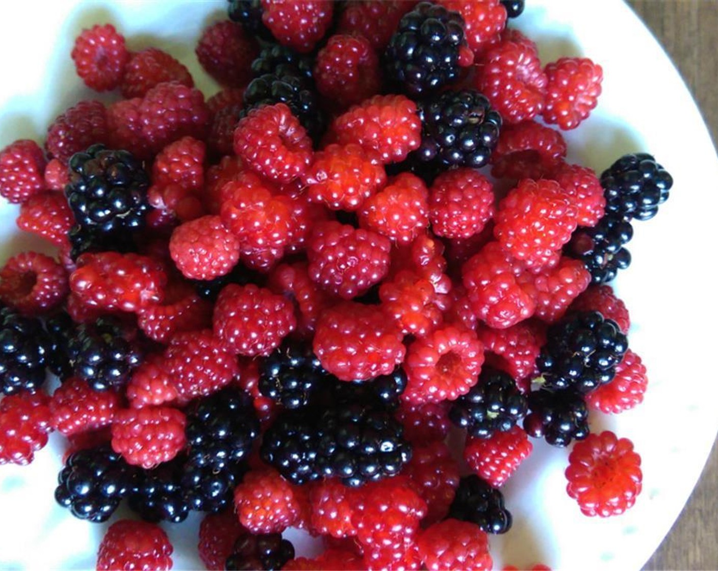 step 2 Wash the Wineberries (1/2 cup) and Fresh Blackberry (1/2 cup) and set aside.