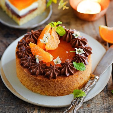 Chocolate Orange Cavity Cake Recipe | SideChef