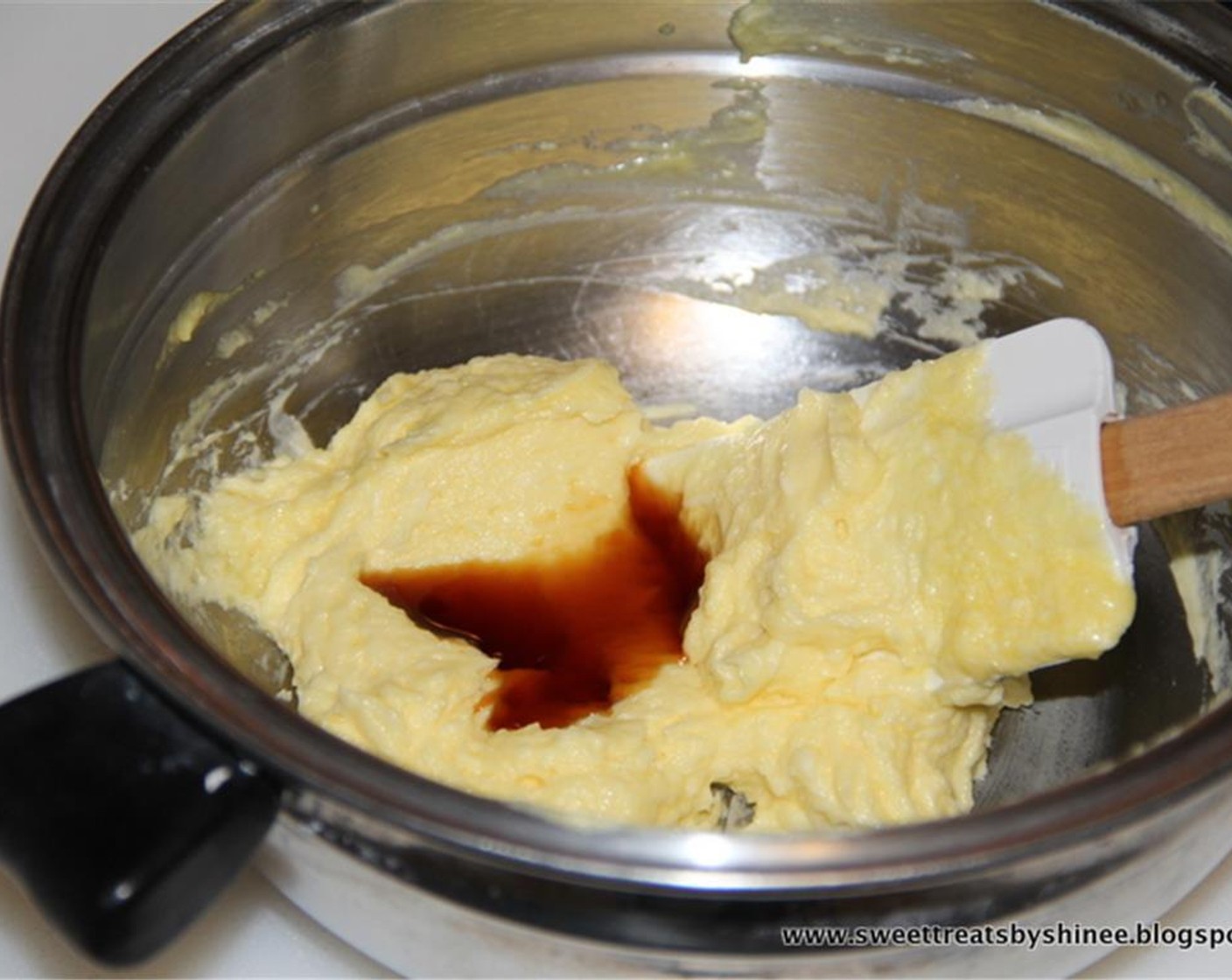 step 6 Add Vanilla Extract (1 tsp) and continue to mix until smooth.