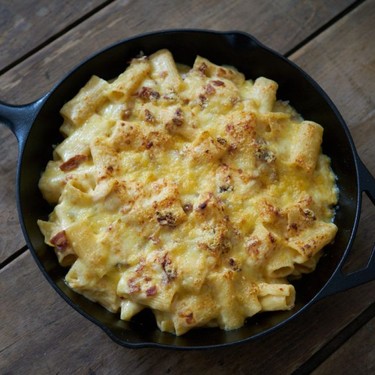 Creamy Pasta with Bacon and Cheese Recipe | SideChef