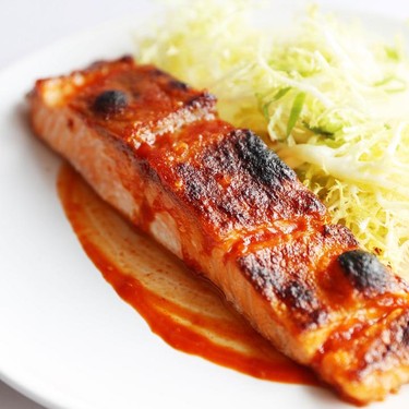 Salt Broiled Salmon with Daikon and Frisee Salad Recipe | SideChef