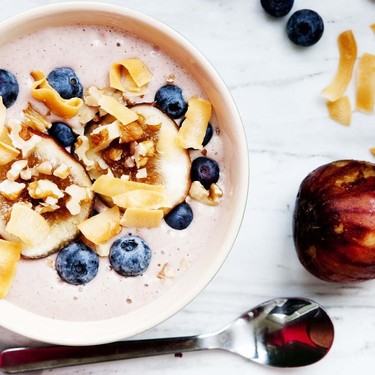 Strawberry Fig Smoothie Bowl Recipe | SideChef