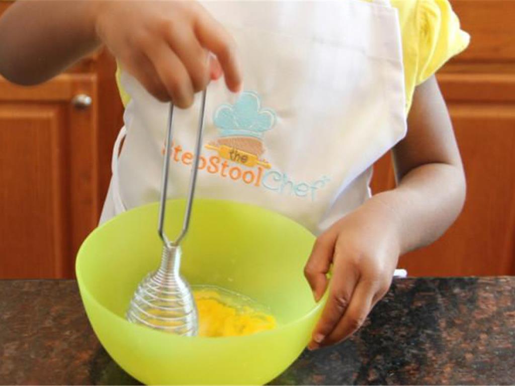 Step 2 of Easy Peasy Cheesy Puffs Recipe: Mix Egg (1) and Water (1 tablespoon) to create egg wash.